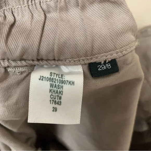 Veronica Beard Tedi Jeans - Picture 15 of 16